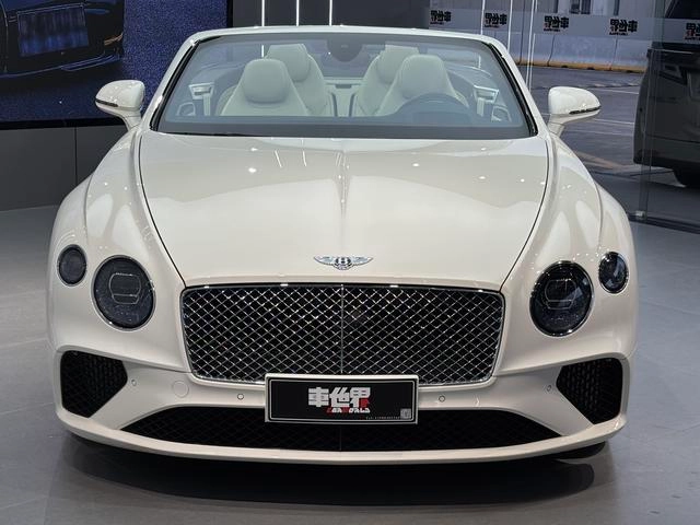 Bentley Continental 2022 4.0T GT V8 Convertible version exterior photo 2