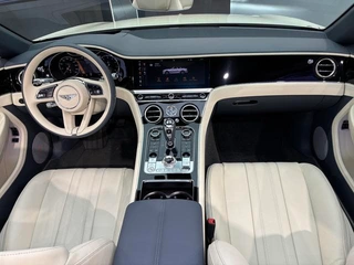 Bentley Continental 2022 4.0T GT V8 Convertible version exterior photo 3