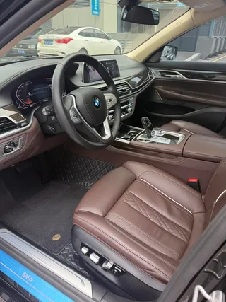 BMW 7 Series 2021 730Li Luxury Set exterior photo 4