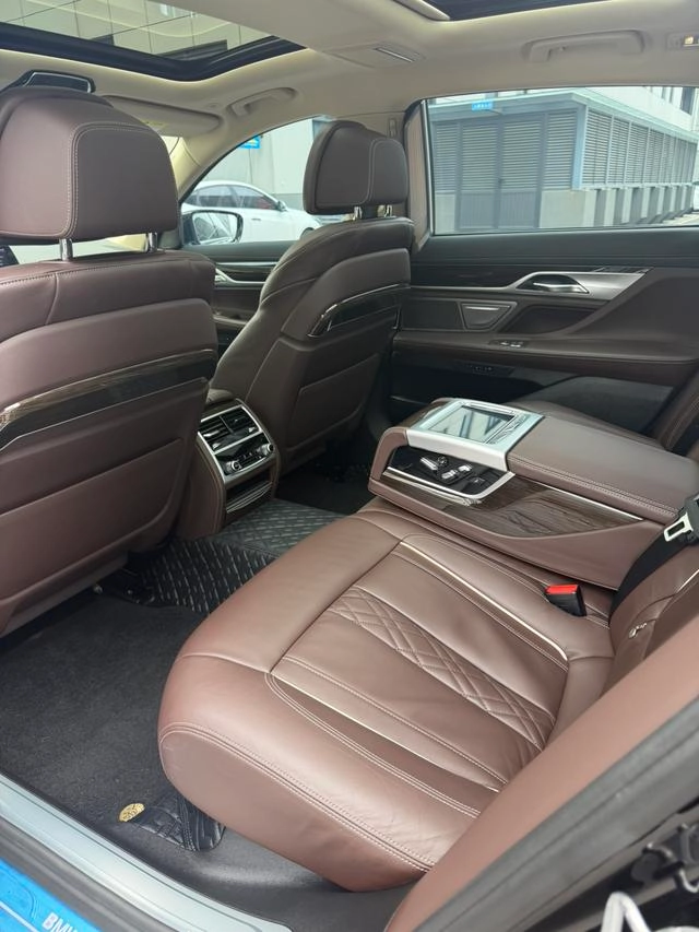 BMW 7 Series 2021 730Li Luxury Set exterior photo 5