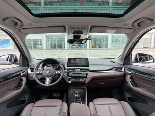 BMW X1 2022 sDrive25Li Leading Type interior photo 12