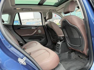 BMW X1 2022 sDrive25Li Leading Type interior photo 16