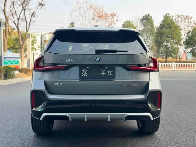 BMW X1 2023 sDrive25Li M Conjunto deportivo exterior foto 5