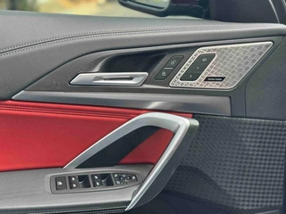 BMW X1 2023 sDrive25Li M Conjunto deportivo interior foto 13