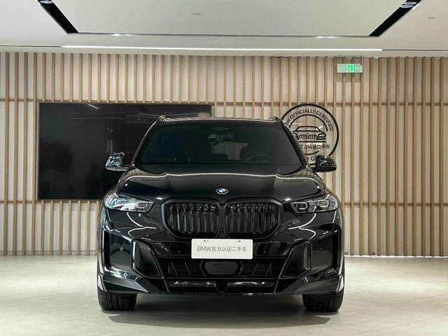 BMW X5 2026 xDrive40Li Premium Class M Sports Night Suit exterior photo 2