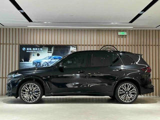 BMW X5 2026 xDrive40Li Premium Class M Sports Night Suit exterior photo 3