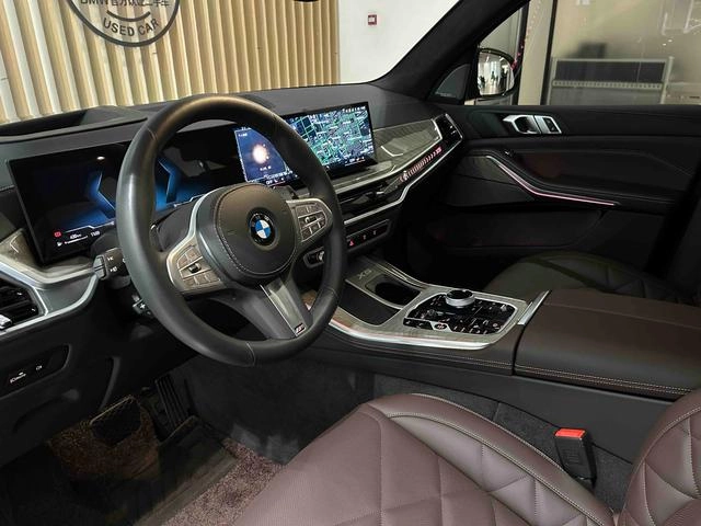 BMW X5 2026 xDrive40Li Premium Class M Sports Night Suit exterior photo 7