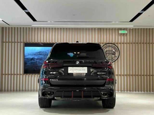 BMW X5 2026 xDrive40Li Premium Class M Sports Night Suit interior photo 13