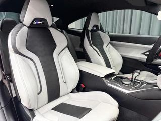 BMW M4 2024 M4 Купе Гром издание интерьер фото 7