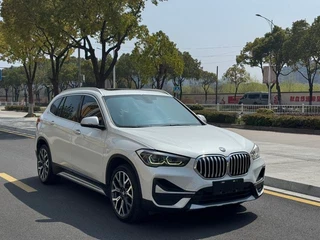 BMW X1 2022 xDrive25Li Tipo de lujo exterior foto 3 BMW X1 2022 xDrive25Li Tipo de lujo exterior foto 3