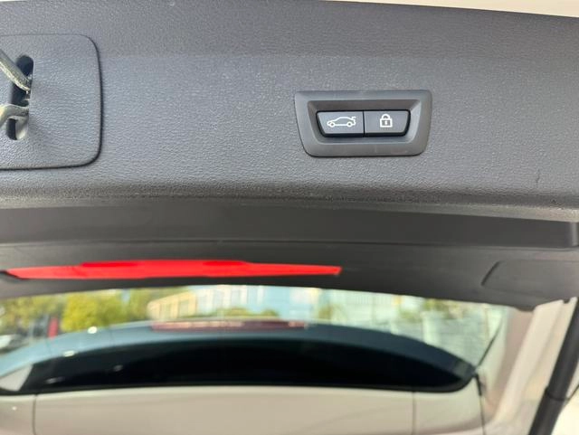 BMW X1 2022 xDrive25Li Tipo de lujo interior foto 12 BMW X1 2022 xDrive25Li Tipo de lujo interior foto 12
