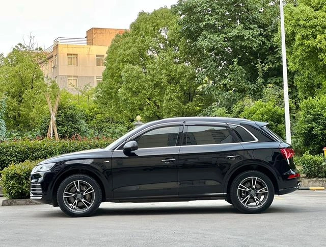 Audi Q5L 2020 40 TFSI Rongxiang Fashion Type exterior photo 3