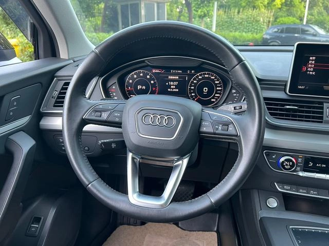 Audi Q5L 2020 40 TFSI Rongxiang Fashion Type exterior photo 5