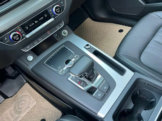 Audi Q5L 2020 40 TFSI Rongxiang Fashion Type exterior photo 6