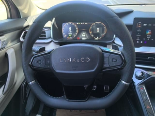 LYNK & CO 06 2021 1.5T Shero Pink Special Edition interior photo 13 LYNK & CO 06 2021 1.5T Shero Pink Special Edition interior photo 13