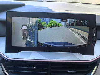 LYNK & CO 06 2021 1.5T Shero Pink Special Edition interior photo 15 LYNK & CO 06 2021 1.5T Shero Pink Special Edition interior photo 15