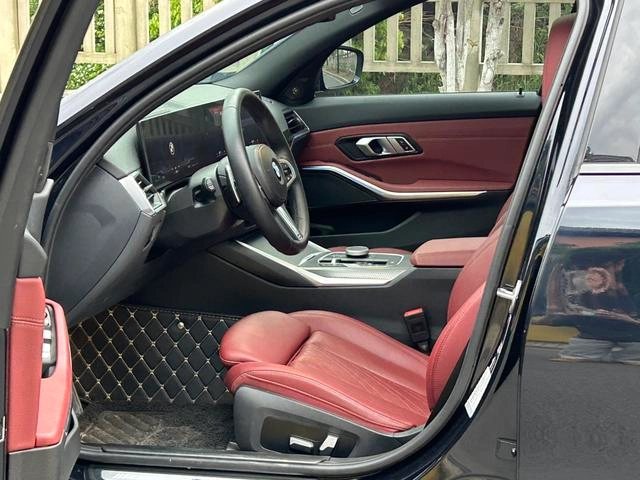 BMW 3 Series 2023 330i M Set de nuit de sport extérieur photo 10