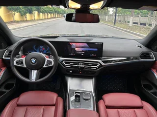 BMW 3 Series 2023 330i M Set de nuit de sport intérieur photo 15