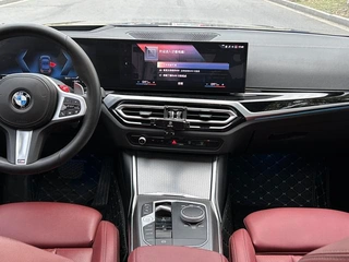BMW 3 Series 2023 330i M Set de nuit de sport intérieur photo 17