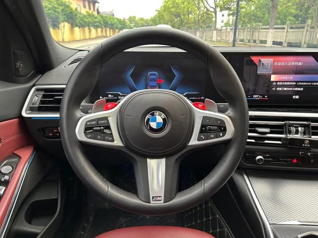 BMW 3 Series 2023 330i M Set de nuit de sport intérieur photo 18