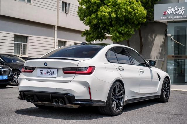 BMW M3 2024 M3 Berline quatre portes Version Thunder extérieur photo 5