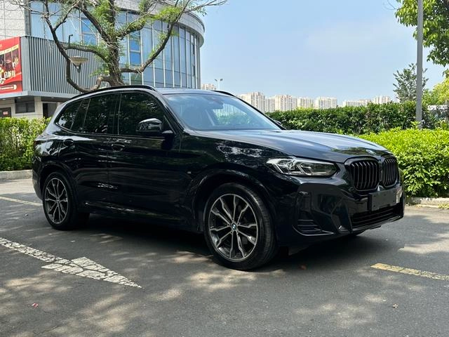 BMW X3 2023 xDrive30i Лидирующий M Ночной костюм экстерьер фото 3
