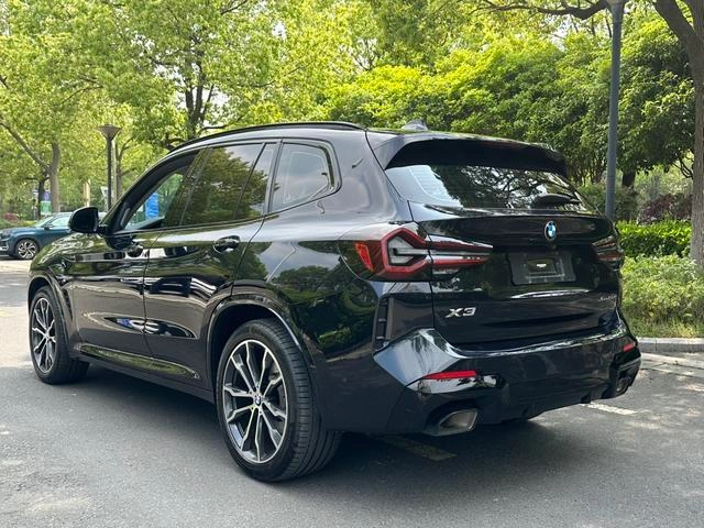 BMW X3 2023 xDrive30i Лидирующий M Ночной костюм экстерьер фото 5