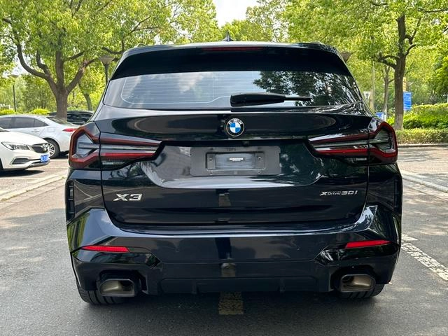 BMW X3 2023 xDrive30i Лидирующий M Ночной костюм экстерьер фото 6