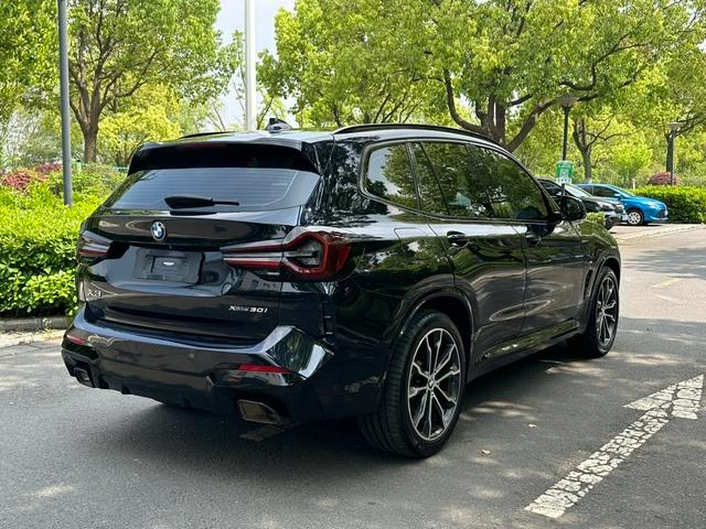 BMW X3 2023 xDrive30i Лидирующий M Ночной костюм экстерьер фото 7