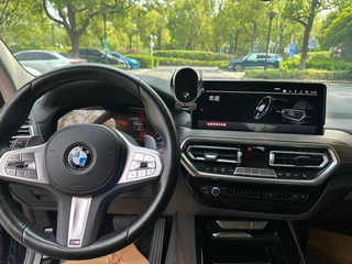 BMW X3 2023 xDrive30i Лидирующий M Ночной костюм интерьер фото 12