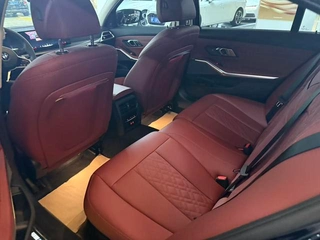 BMW 3 Series 2025 330Li M Traje nocturno deportivo Yao interior foto 13 BMW 3 Series 2025 330Li M Traje nocturno deportivo Yao interior foto 13
