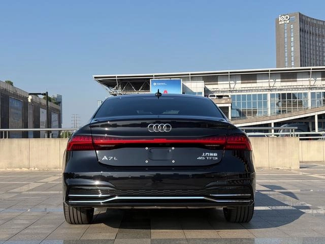 Audi A7L 2024 45 TFSI Luxury type interior photo 11