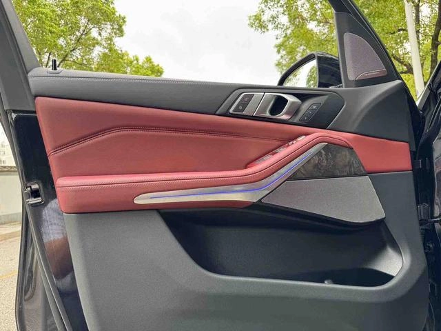 BMW X5 2023 xDrive30Li M Sports suit interior photo 9