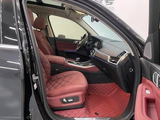 BMW X5 2022 xDrive 30Li Премиум-класса M Спортивный костюм интерьер фото 12