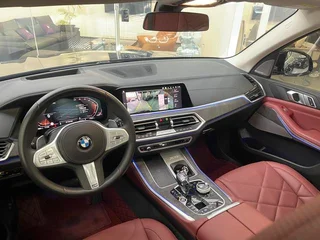 BMW X5 2022 xDrive 30Li Премиум-класса M Спортивный костюм интерьер фото 20