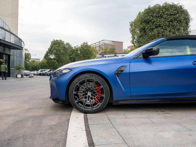 BMW M4 2023 M4 Convertible Coupe M xDrive exterior photo 7