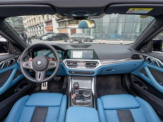 BMW M4 2023 M4 Convertible Coupe M xDrive interior photo 9