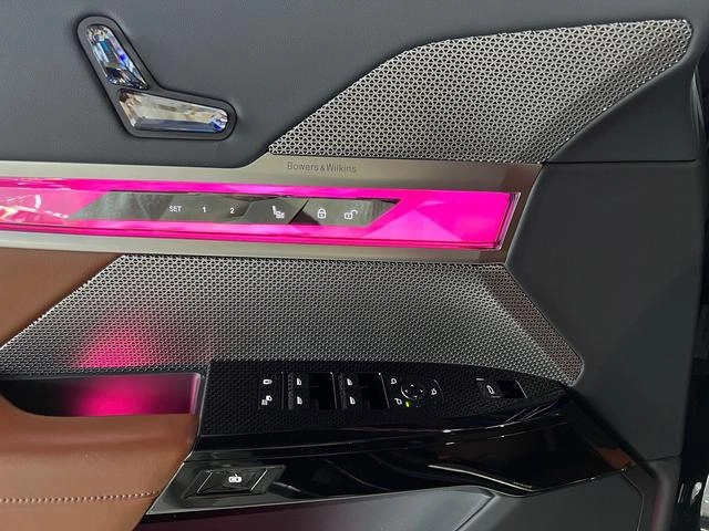 BMW 7 Series 2023 740Li Premium Class Luxury Set exterior photo 5