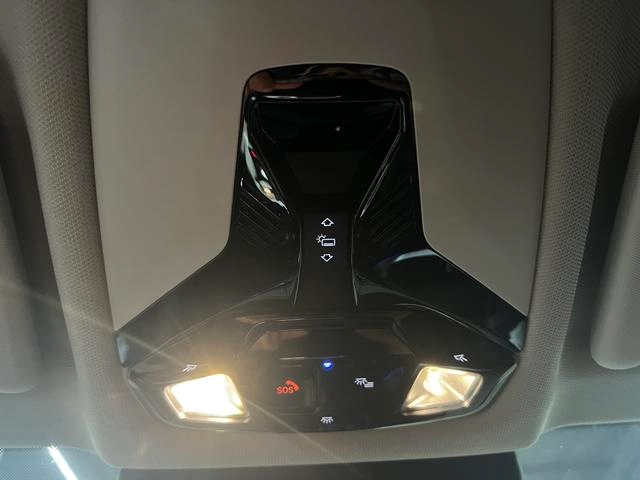 BMW X1 2023 sDrive20Li X Traje de diseño interior foto 13