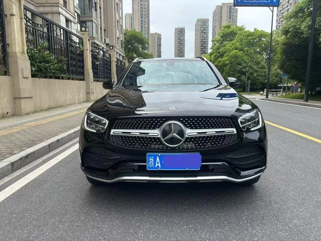 Mercedes-Benz GLC 2021 GLC 260 L 4MATIC De lujo exterior foto 2
