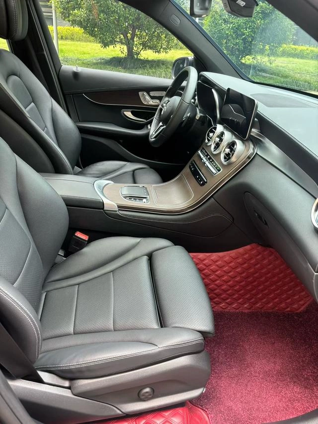 Mercedes-Benz GLC 2021 GLC 260 L 4MATIC De lujo interior foto 7