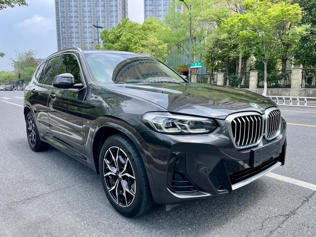 BMW X3 2022 xDrive25i M Sports suit exterior photo 3