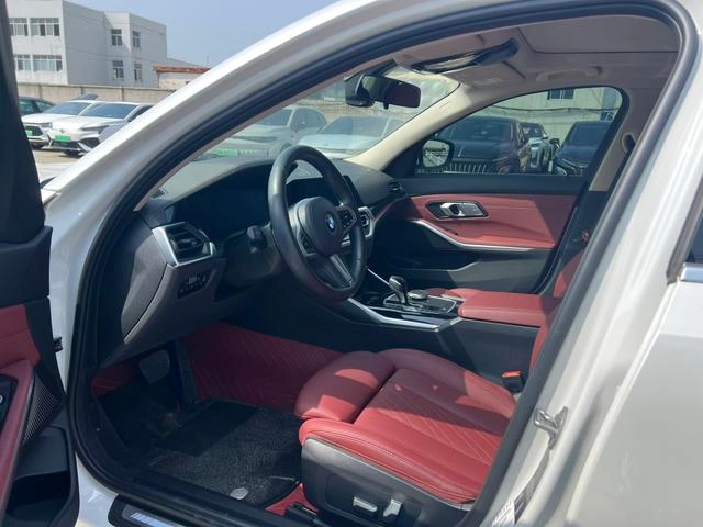 BMW 3 Series 2021 320Li M Sports suit interior photo 9