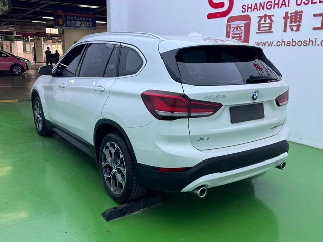 BMW X1 2022 sDrive25Li Лидирующий экстерьер фото 3