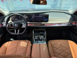 BMW 7 Series 2023 735Li M Sports suit exterior photo 7