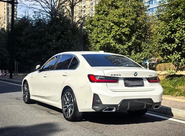 BMW 3 Series 2023 325Li M Sports suit exterior photo 6