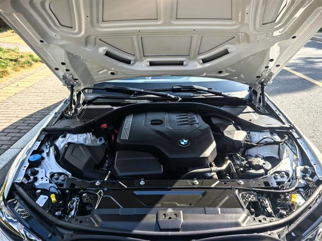 BMW 3 Series 2023 325Li M Sports suit interior photo 14