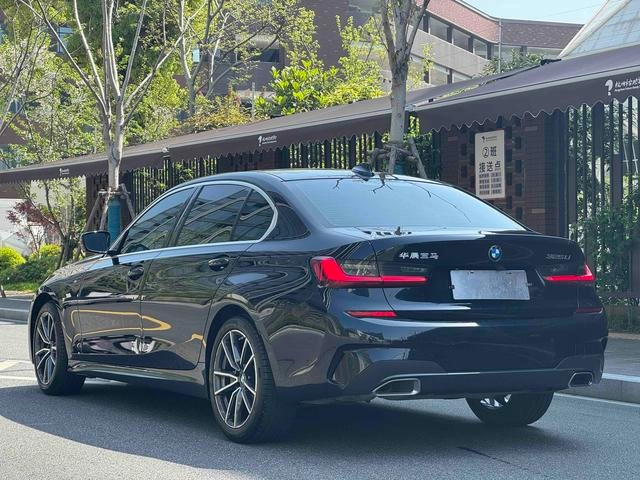 BMW 3 Series 2022 325Li M Sports suit exterior photo 4