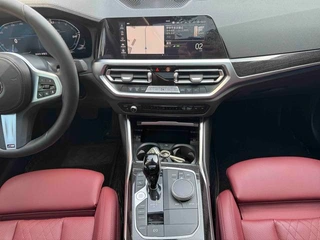 BMW 3 Series 2022 325Li M Sports suit interior photo 12