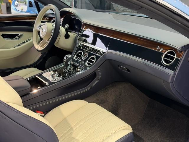 Bentley Continental 2022 4.0T GT V8 exterior photo 5 Bentley Continental 2022 4.0T GT V8 exterior photo 5